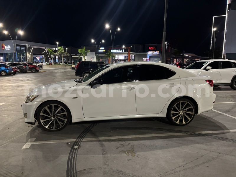 Big with watermark lexus is maputo maputo 41143