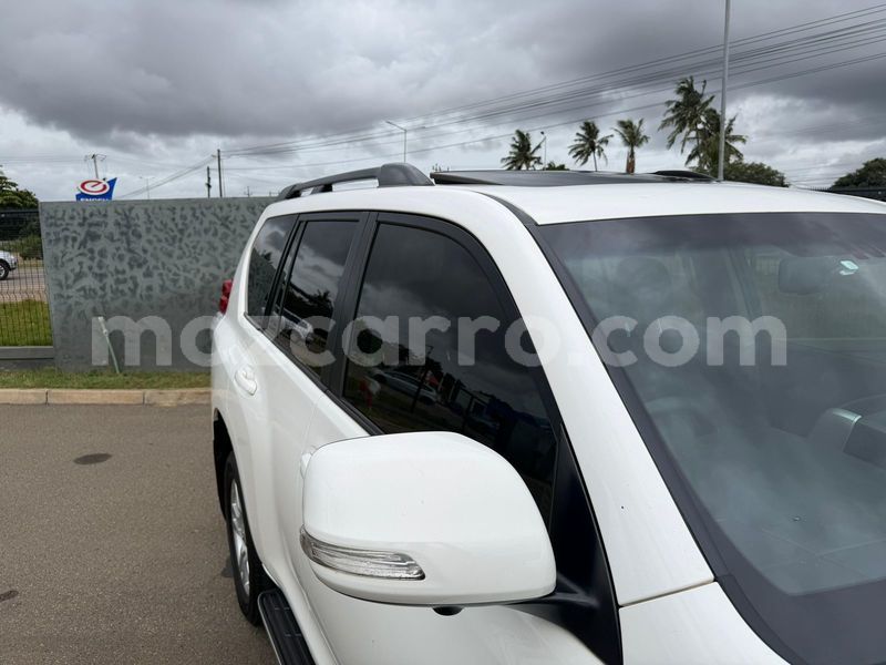 Big with watermark toyota land cruiser prado maputo maputo 41151