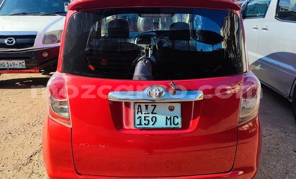 Comprar Usado Toyota Ractis Vermelho Carro em Maputo em Maputo Comprar Usado Toyota Ractis Vermelho Carro em Maputo em Maputo