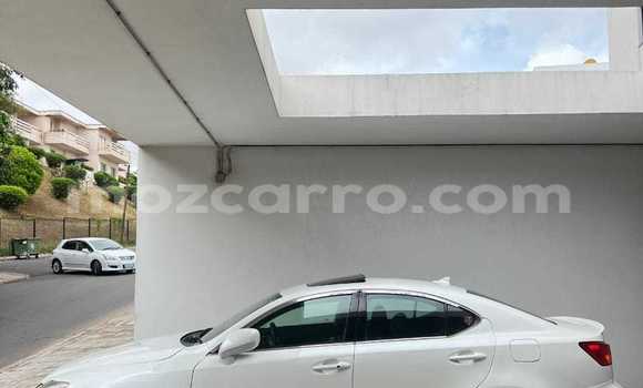 Comprar Usado Lexus IS Branco Carro em Maputo em Maputo Comprar Usado Lexus IS Branco Carro em Maputo em Maputo