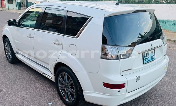 Comprar Usado Mitsubishi Outlander Branco Carro em Maputo em Maputo Comprar Usado Mitsubishi Outlander Branco Carro em Maputo em Maputo