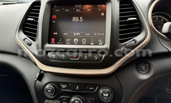 Nunua Mpya Jeep Cherokee Nyeusi Gari ndani ya Maputo nchini Maputo Nunua Mpya Jeep Cherokee Nyeusi Gari ndani ya Maputo nchini Maputo