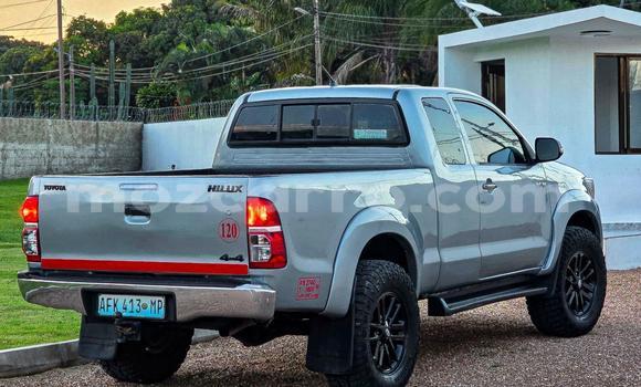 Comprar Usado Toyota Hilux Prata Carro em Maputo em Maputo Comprar Usado Toyota Hilux Prata Carro em Maputo em Maputo