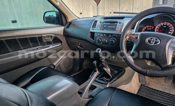 Comprar Usado Toyota Hilux Prata Carro em Maputo em Maputo Comprar Usado Toyota Hilux Prata Carro em Maputo em Maputo