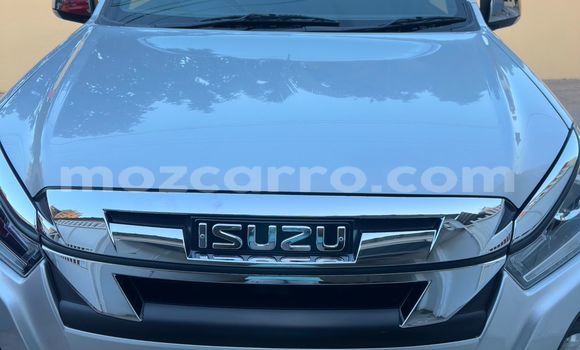Comprar Usado Isuzu D-MAX Prata Carro em Maputo em Maputo Comprar Usado Isuzu D-MAX Prata Carro em Maputo em Maputo