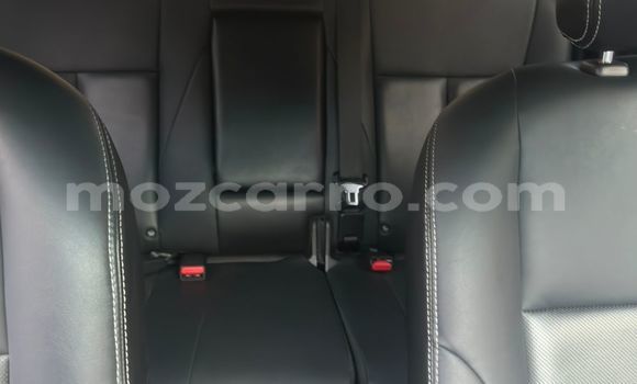 Comprar Usado Isuzu D-MAX Prata Carro em Maputo em Maputo Comprar Usado Isuzu D-MAX Prata Carro em Maputo em Maputo