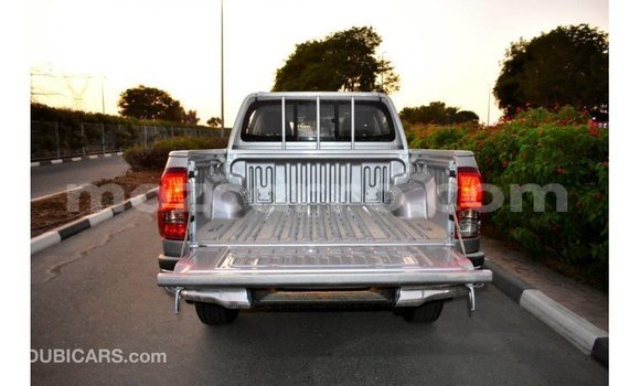 Comprar Importar Toyota Hilux De outros Carro em Import - Dubai em Cabo Delgado Comprar Importar Toyota Hilux De outros Carro em Import - Dubai em Cabo Delgado