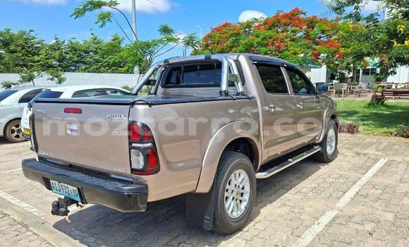 Comprar Usado Toyota Hilux Castanho Carro em Maputo em Maputo Comprar Usado Toyota Hilux Castanho Carro em Maputo em Maputo
