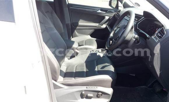 Buy Used Volkswagen Tiguan White Car in Maputo in Maputo Buy Used Volkswagen Tiguan White Car in Maputo in Maputo