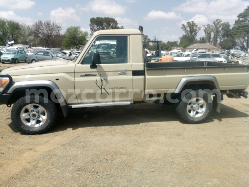 Big with watermark toyota land cruiser sofala chemba 41240