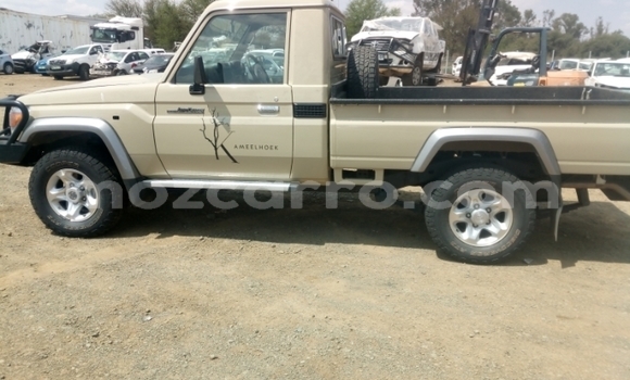 Buy Used Toyota Land Cruiser Brown Car in Maputo in Maputo Buy Used Toyota Land Cruiser Brown Car in Maputo in Maputo