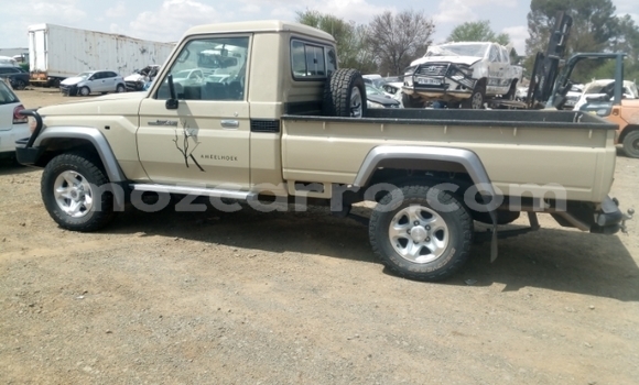 Buy Used Toyota Land Cruiser Brown Car in Maputo in Maputo Buy Used Toyota Land Cruiser Brown Car in Maputo in Maputo