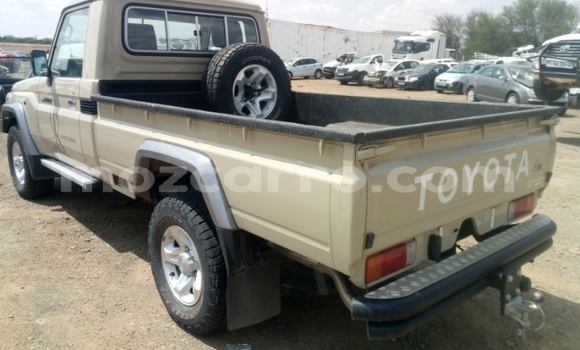 Buy Used Toyota Land Cruiser Brown Car in Maputo in Maputo Buy Used Toyota Land Cruiser Brown Car in Maputo in Maputo