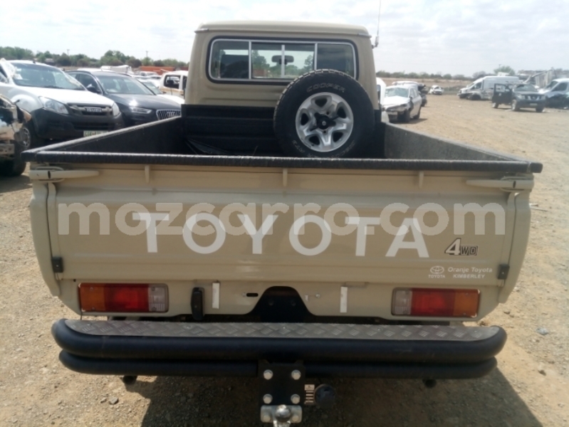Big with watermark toyota land cruiser sofala chemba 41240