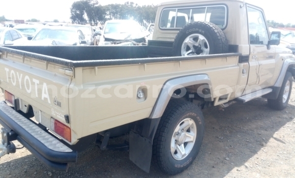 Buy Used Toyota Land Cruiser Brown Car in Maputo in Maputo Buy Used Toyota Land Cruiser Brown Car in Maputo in Maputo