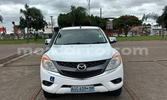 Tenga Tsaru Mazda BT-50 Chena Mota in Maputo in Maputo Tenga Tsaru Mazda BT-50 Chena Mota in Maputo in Maputo