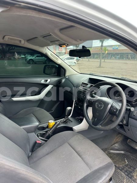Big with watermark mazda bt 50 maputo maputo 41244
