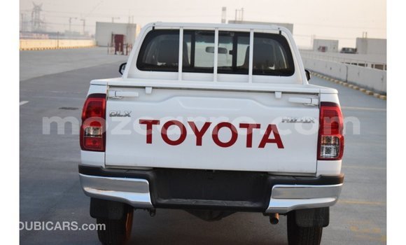 Buy Import Toyota Hilux White Car in Import - Dubai in Cabo Delgado Buy Import Toyota Hilux White Car in Import - Dubai in Cabo Delgado