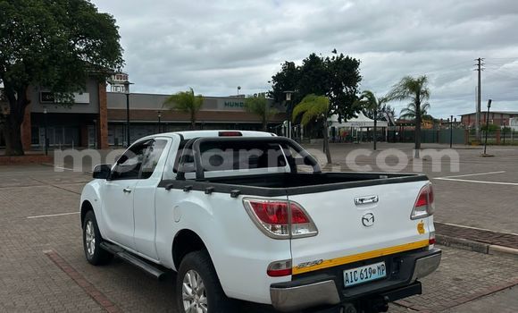 Tenga Tsaru Mazda BT-50 Chena Mota in Maputo in Maputo Tenga Tsaru Mazda BT-50 Chena Mota in Maputo in Maputo
