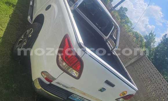 Buy Used Mazda BT-50 White Car in Maputo in Maputo Buy Used Mazda BT-50 White Car in Maputo in Maputo