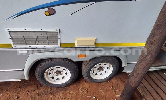 Comprar Usado Benelli Caffenero Branco Moto em Maputo em Maputo Comprar Usado Benelli Caffenero Branco Moto em Maputo em Maputo