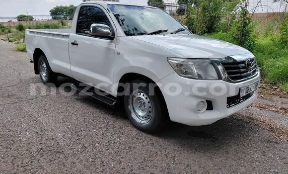 Comprar Usado Toyota Hilux Branco Carro em Maputo em Maputo Comprar Usado Toyota Hilux Branco Carro em Maputo em Maputo