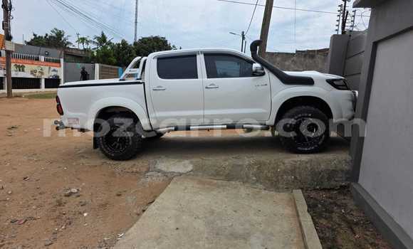 Buy Used Toyota Hilux White Car in Maputo in Maputo Buy Used Toyota Hilux White Car in Maputo in Maputo