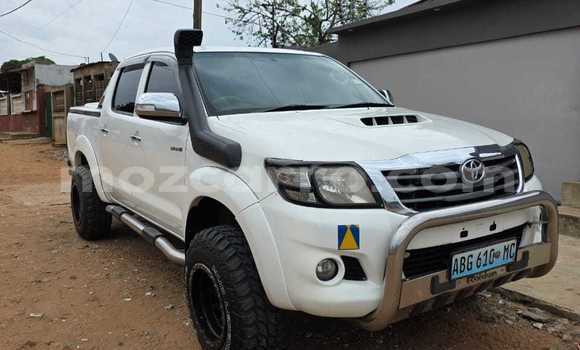 Buy Used Toyota Hilux White Car in Maputo in Maputo Buy Used Toyota Hilux White Car in Maputo in Maputo