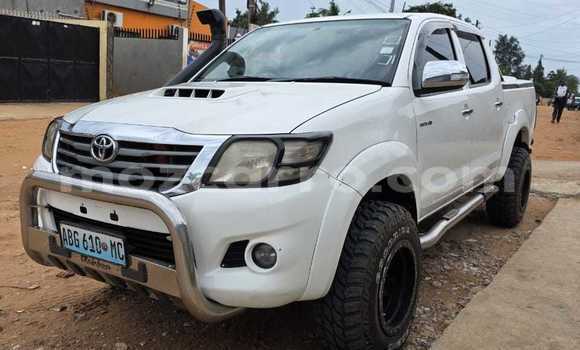 Buy Used Toyota Hilux White Car in Maputo in Maputo Buy Used Toyota Hilux White Car in Maputo in Maputo