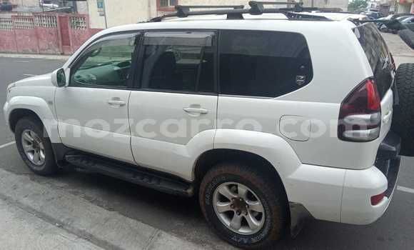 Tenga Tsaru Toyota Land Cruiser Prado Chena Mota in Maputo in Maputo Tenga Tsaru Toyota Land Cruiser Prado Chena Mota in Maputo in Maputo