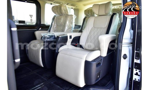 Buy Import Toyota Granvia White Car in Import - Dubai in Cabo Delgado Buy Import Toyota Granvia White Car in Import - Dubai in Cabo Delgado