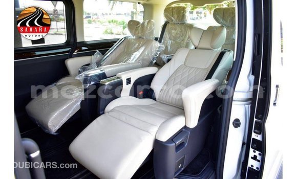 Buy Import Toyota Granvia White Car in Import - Dubai in Cabo Delgado Buy Import Toyota Granvia White Car in Import - Dubai in Cabo Delgado