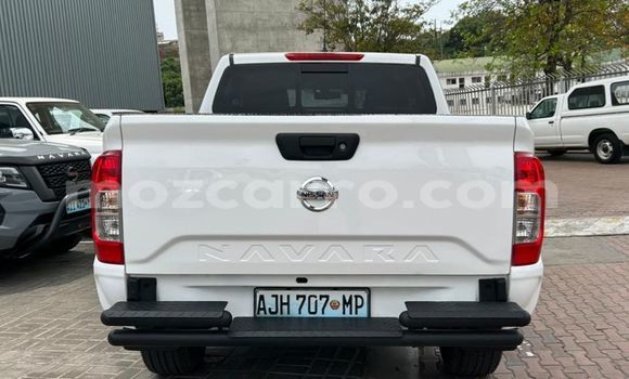 Nunua Ilio tumika Nissan Navara Nyeupe Gari ndani ya Maputo nchini Maputo Nunua Ilio tumika Nissan Navara Nyeupe Gari ndani ya Maputo nchini Maputo