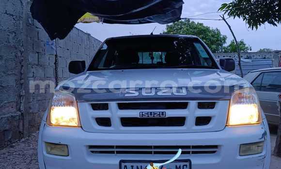 Comprar Usado Isuzu KB Branco Carro em Maputo em Maputo Comprar Usado Isuzu KB Branco Carro em Maputo em Maputo