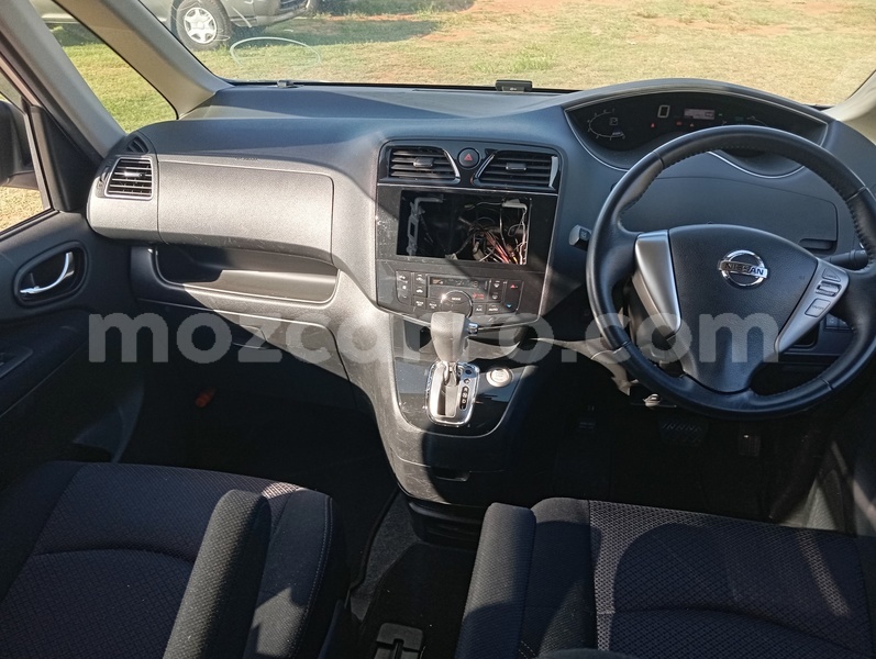 Big with watermark nissan serena maputo maputo 41303