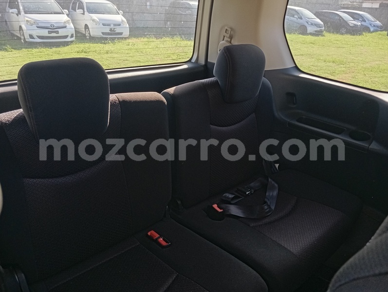 Big with watermark nissan serena maputo maputo 41303