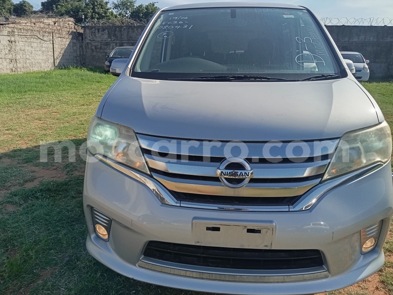 Big with watermark nissan serena maputo maputo 41303
