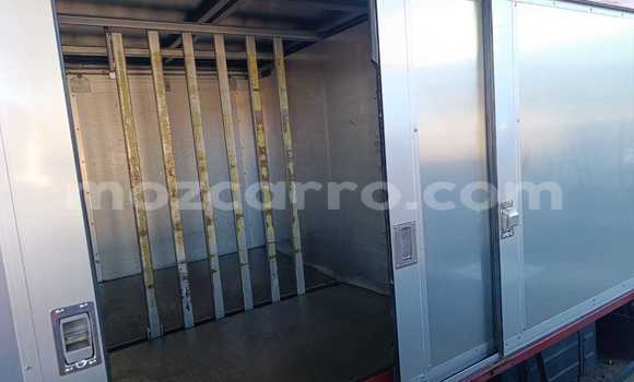 Comprar Novo Toyota Dyna Vermelho Carro em Maputo em Maputo Comprar Novo Toyota Dyna Vermelho Carro em Maputo em Maputo