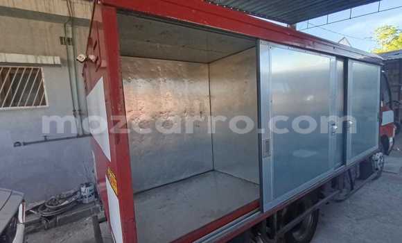 Comprar Novo Toyota Dyna Vermelho Carro em Maputo em Maputo Comprar Novo Toyota Dyna Vermelho Carro em Maputo em Maputo