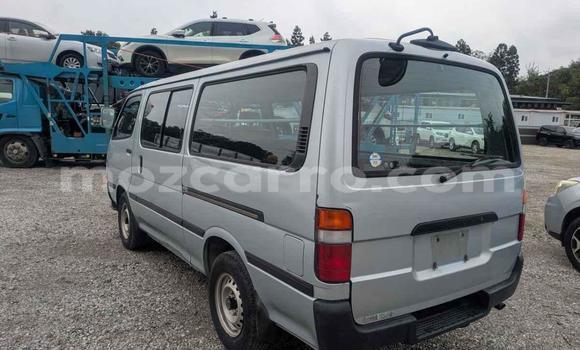 Nunua Ilio tumika Toyota Hiace Bluu Gari ndani ya Maputo nchini Maputo Nunua Ilio tumika Toyota Hiace Bluu Gari ndani ya Maputo nchini Maputo