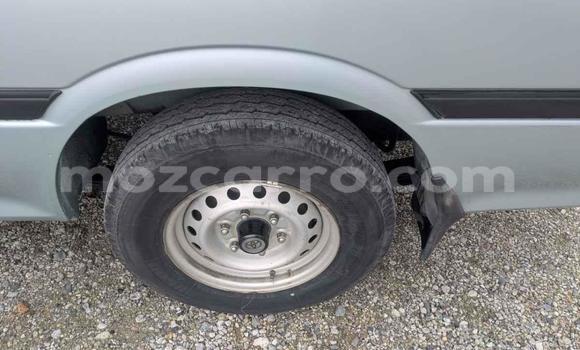 Nunua Ilio tumika Toyota Hiace Bluu Gari ndani ya Maputo nchini Maputo Nunua Ilio tumika Toyota Hiace Bluu Gari ndani ya Maputo nchini Maputo