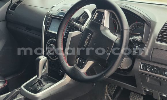 Comprar Usado Isuzu D-MAX Branco Carro em Maputo em Maputo Comprar Usado Isuzu D-MAX Branco Carro em Maputo em Maputo