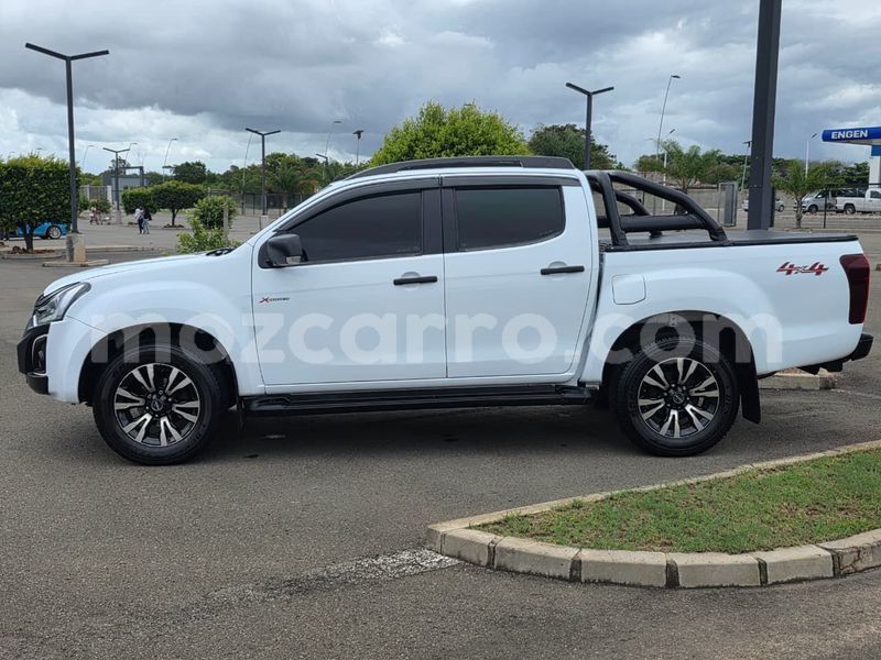 Big with watermark isuzu d max maputo maputo 41314