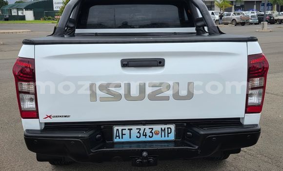 Comprar Usado Isuzu D-MAX Branco Carro em Maputo em Maputo Comprar Usado Isuzu D-MAX Branco Carro em Maputo em Maputo