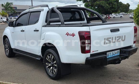Comprar Usado Isuzu D-MAX Branco Carro em Maputo em Maputo Comprar Usado Isuzu D-MAX Branco Carro em Maputo em Maputo