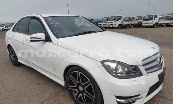 Nunua Mpya Mercedes‒Benz C-Class Nyeupe Gari ndani ya Maputo nchini Maputo Nunua Mpya Mercedes‒Benz C-Class Nyeupe Gari ndani ya Maputo nchini Maputo