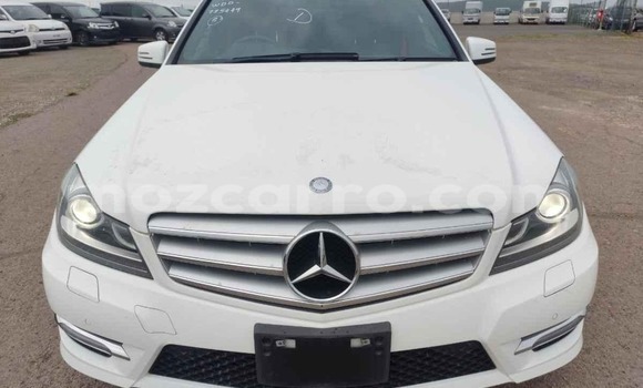 Nunua Mpya Mercedes‒Benz C-Class Nyeupe Gari ndani ya Maputo nchini Maputo Nunua Mpya Mercedes‒Benz C-Class Nyeupe Gari ndani ya Maputo nchini Maputo