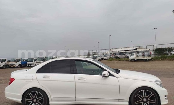 Nunua Mpya Mercedes‒Benz C-Class Nyeupe Gari ndani ya Maputo nchini Maputo Nunua Mpya Mercedes‒Benz C-Class Nyeupe Gari ndani ya Maputo nchini Maputo