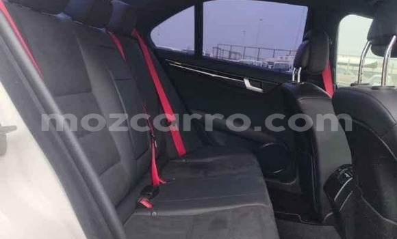 Nunua Mpya Mercedes‒Benz C-Class Nyeupe Gari ndani ya Maputo nchini Maputo Nunua Mpya Mercedes‒Benz C-Class Nyeupe Gari ndani ya Maputo nchini Maputo