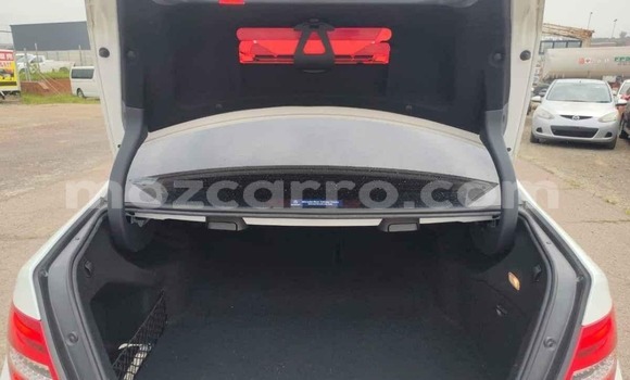 Nunua Mpya Mercedes‒Benz C-Class Nyeupe Gari ndani ya Maputo nchini Maputo Nunua Mpya Mercedes‒Benz C-Class Nyeupe Gari ndani ya Maputo nchini Maputo